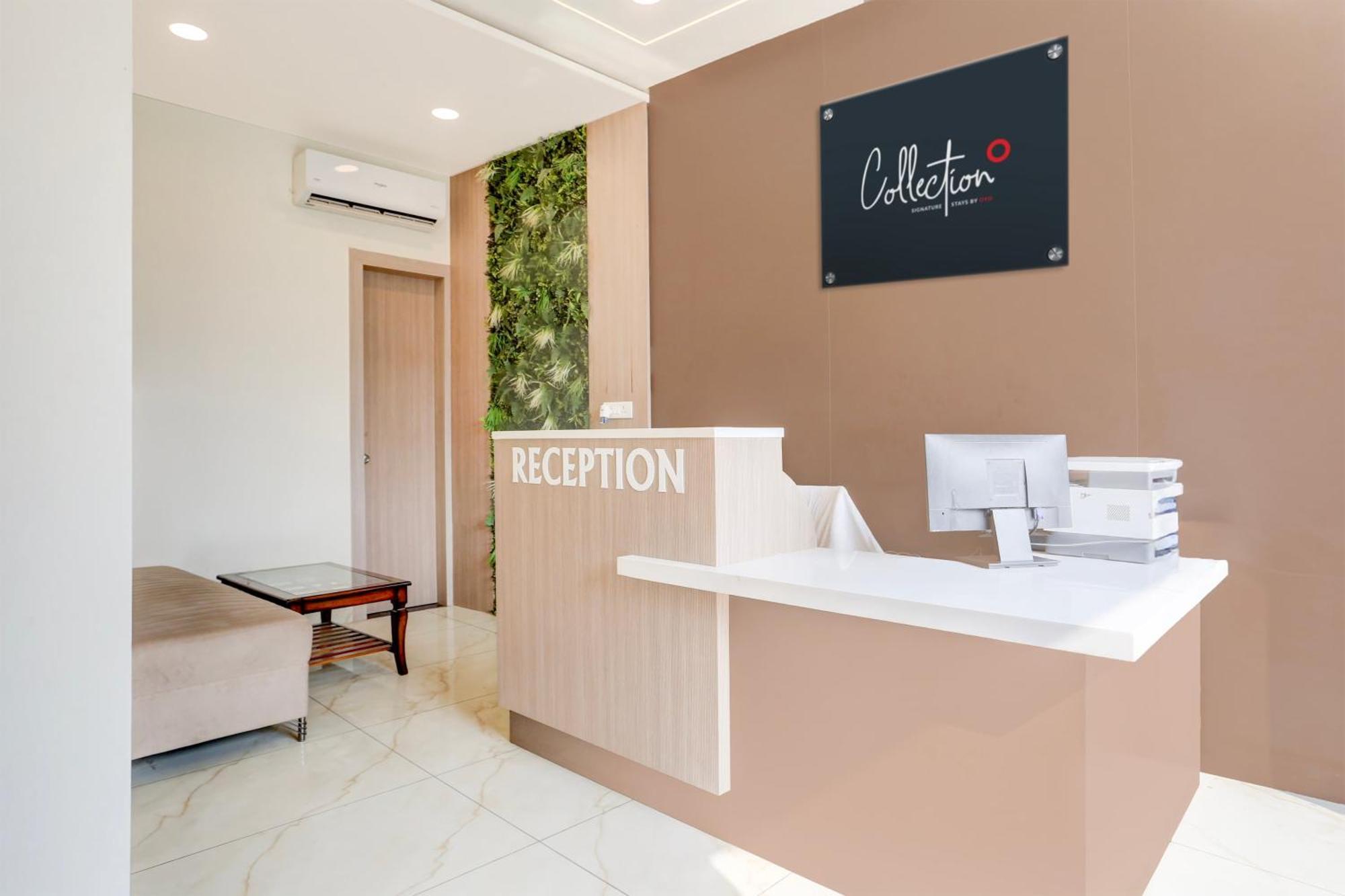 Hotel Collection O The Vidya Grand Rudrapur Exterior foto